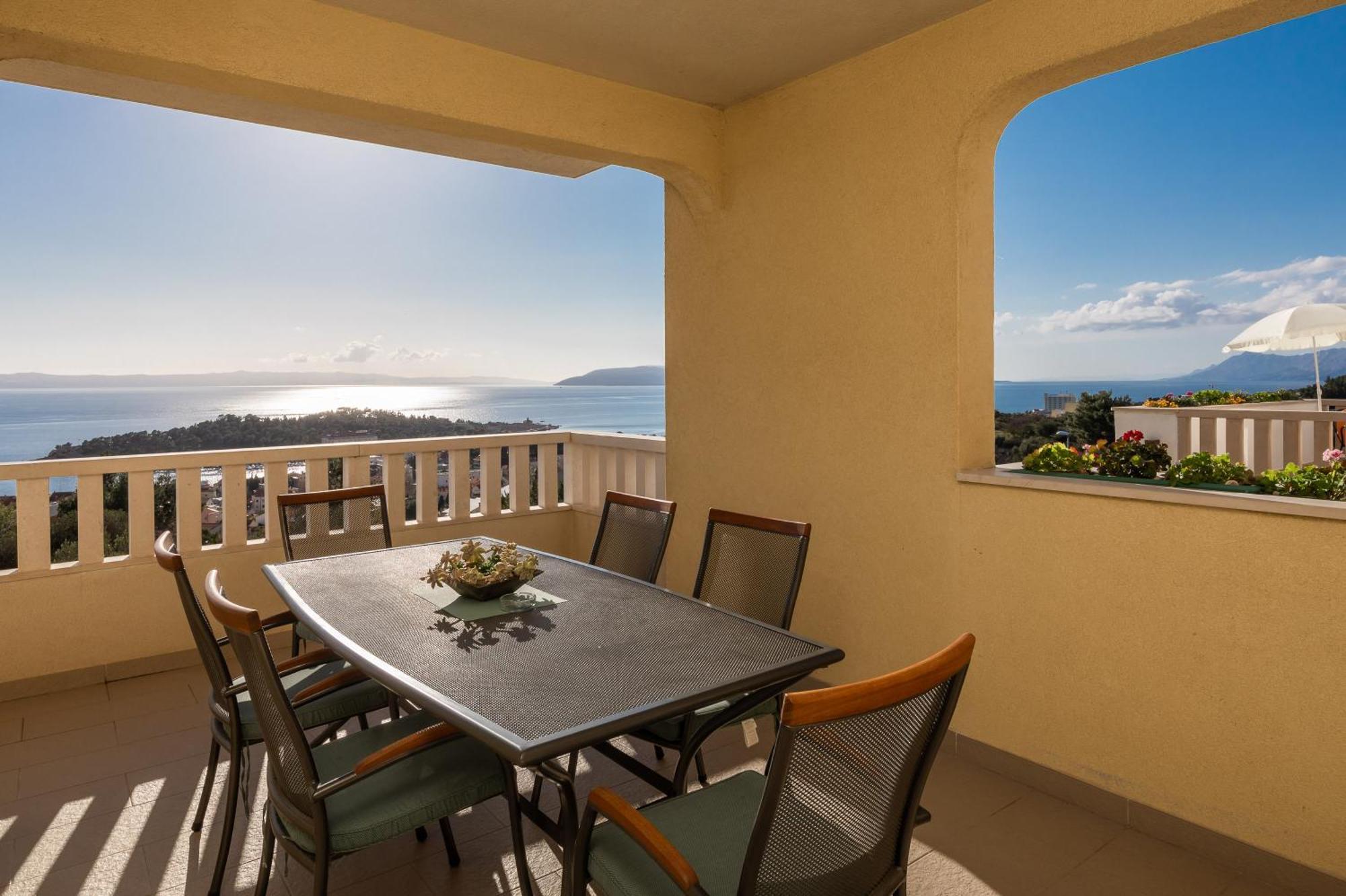 Xxl Family Penthouse Apartment Makarska Room photo